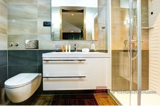 009 5262 30 Split centar apartment with four units for sale