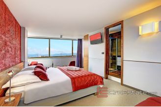 009 5262 30 Split centar apartment with four units for sale