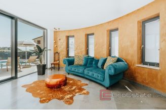 020 5264 30 Istra villa with pool for sale