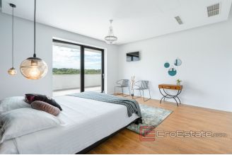 020 5264 30 Istra villa with pool for sale