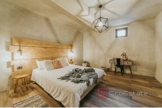 020 5264 30 Istra villa with pool for sale