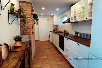 010 2022 366 near trogir renovated seafront house for sale
