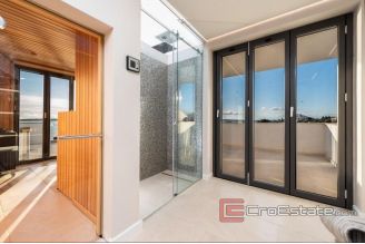 020 2021 343 Zadar villa first row to the sea for sale