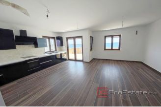 017 2021 345 Pag Apartment first row to the sea for sale