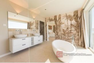 019 2021 346 zadar exclusive villa first row to the sea for sale