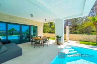 017 2021 347 zadar luxury villa with sea view for sale