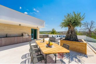 017 2021 347 zadar luxury villa with sea view for sale