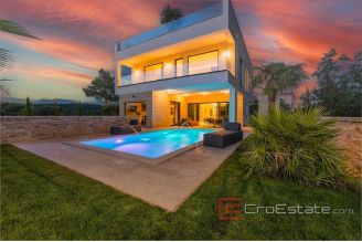 017 2021 347 zadar luxury villa with sea view for sale