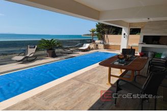 018 2021 348 zadar new villa first row to the sea for sale