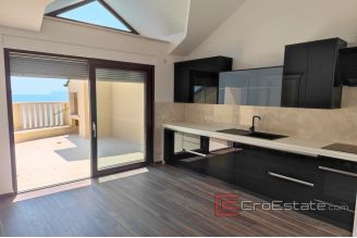 018 2021 349 island pag penthouse first row to the sea for sale