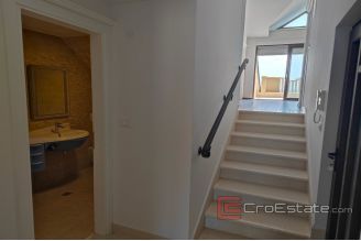 018 2021 349 island pag penthouse first row to the sea for sale