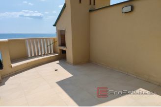 018 2021 349 island pag penthouse first row to the sea for sale