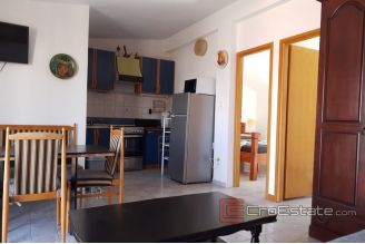 014 5266 30 Pag apartment house with sea view for sale