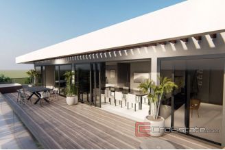 012 2043 70 Split New construction for sale
