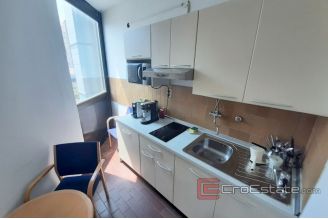 006 2016 558 Split Bussines space for sale