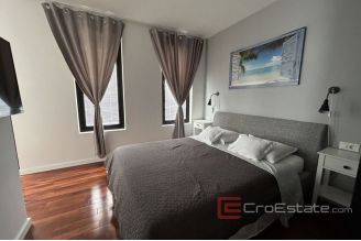 013 2038 59 Makarska villa with pool for sale