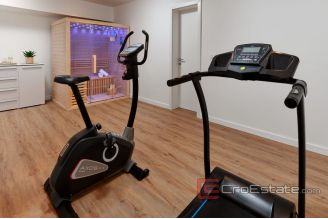 010 2036 71 Split modern apartment for sale