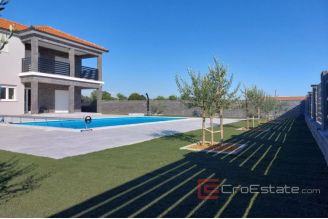 014 2018 227 Zadar villa with pool for sale