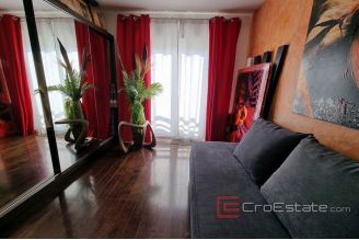 012 2030 58 Trogir pentthouse with sea view for sale