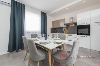 020 2018 228 Vir resort villas with pool for sale