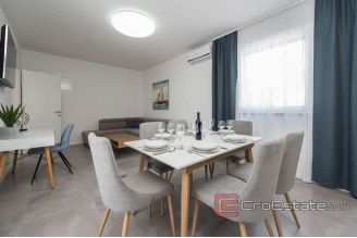 020 2018 228 Vir resort villas with pool for sale