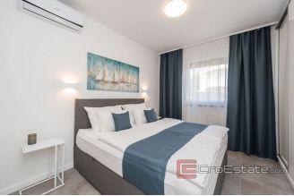 020 2018 228 Vir resort villas with pool for sale