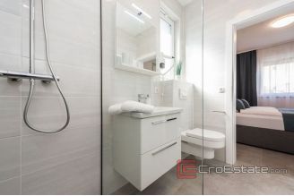 020 2018 228 Vir resort villas with pool for sale