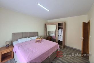 011 2018 230 Zadar house with pool for sale