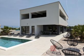 020 2018 229 Zadar villa near sea for sale