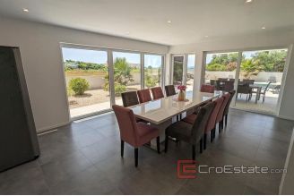 020 2018 229 Zadar villa near sea for sale