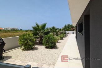 020 2018 229 Zadar villa near sea for sale