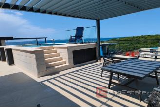 016 2021 351 zadar luxury penthouse with pool for sale