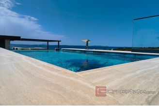 016 2021 351 zadar luxury penthouse with pool for sale