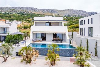 020 2022 356 near split newly built villa with pool for sale