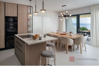 020 2022 356 near split newly built villa with pool for sale