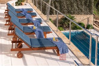 020 2022 357 omis apartment house with pool for sale