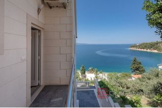 020 2022 357 omis apartment house with pool for sale