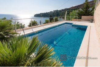 020 2022 357 omis apartment house with pool for sale