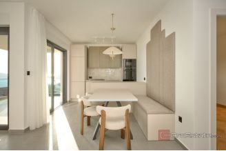 015 2022 358 rogoznica apartment with sea view for sale