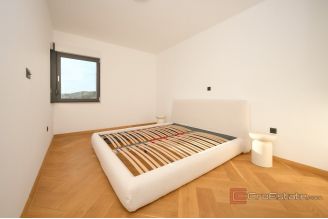 015 2022 358 rogoznica apartment with sea view for sale