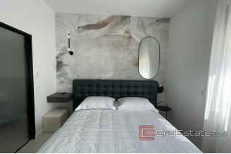 019 2035 93 Ciovo Luxury villa with sea view for sale