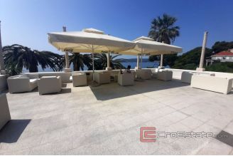 016 2016 564 Peljesac Family hotel in the first row by the sea for sale