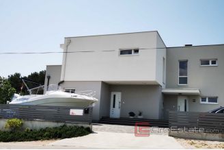013 2031 84 Murter House with sea view and pool for sale