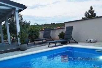 013 2031 84 Murter House with sea view and pool for sale