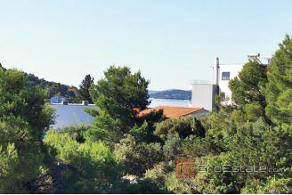 013 2031 84 Murter House with sea view and pool for sale