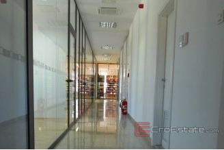 006 2031 85 near split distribution center for sale