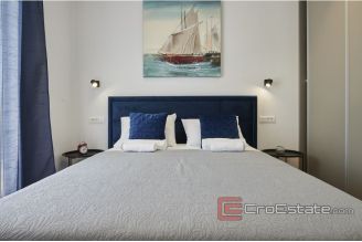 012 2037 45 Kastela villa with pool for sale