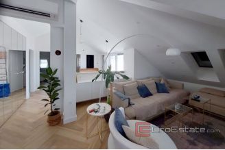 004 2038 60 Split Three bedroom apartment for sale