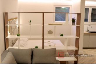 007 5276 30 Split apartment for sale