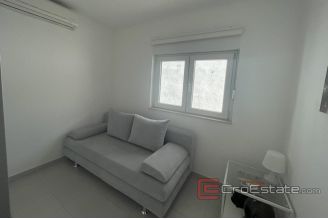 015 2035 98 island ciovo modern apartment with sea view for sale